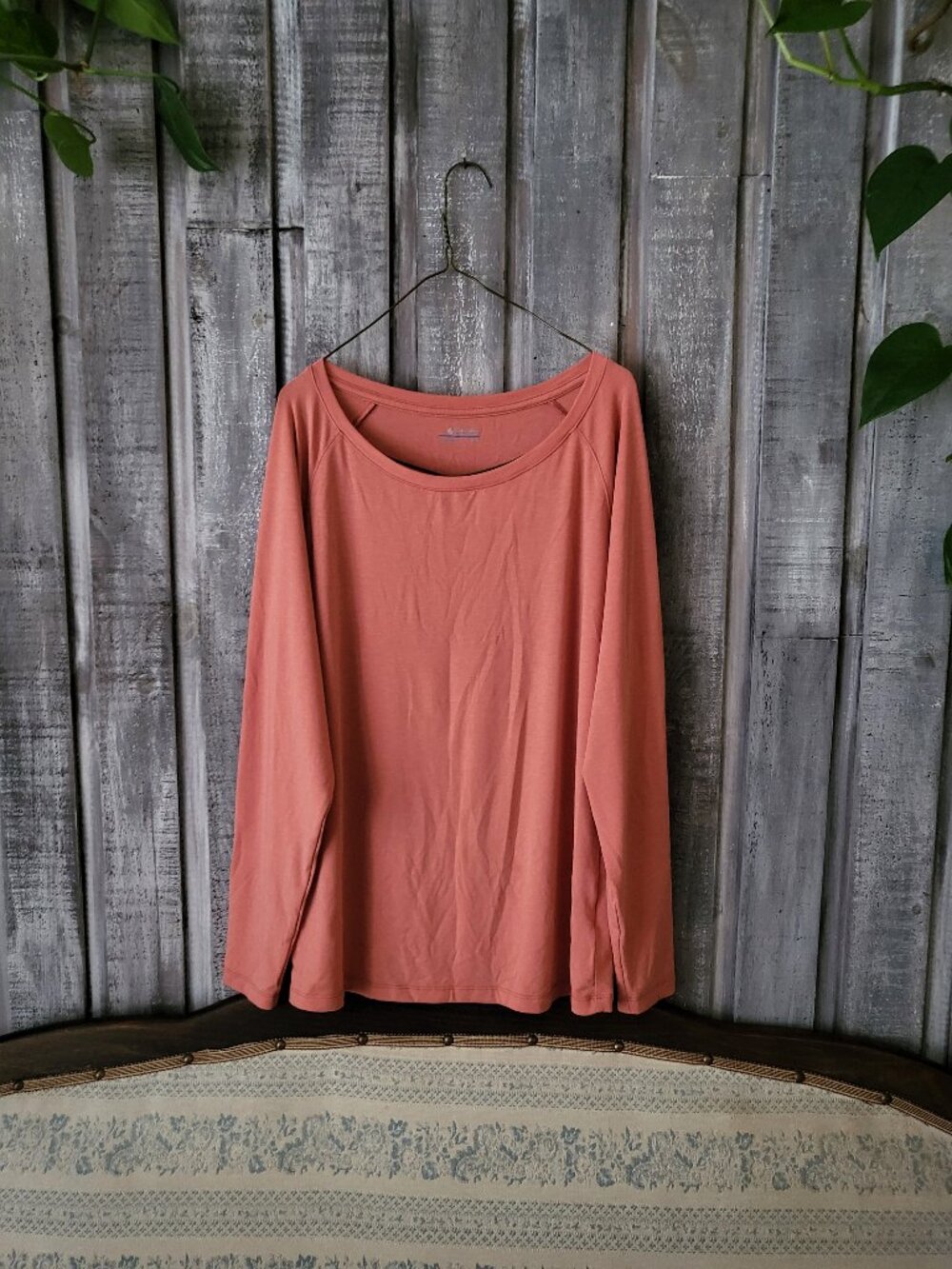 Columbia Womens Terracotta Pink Long Sleeve Keyhole Pleated Back Knit Top Size M